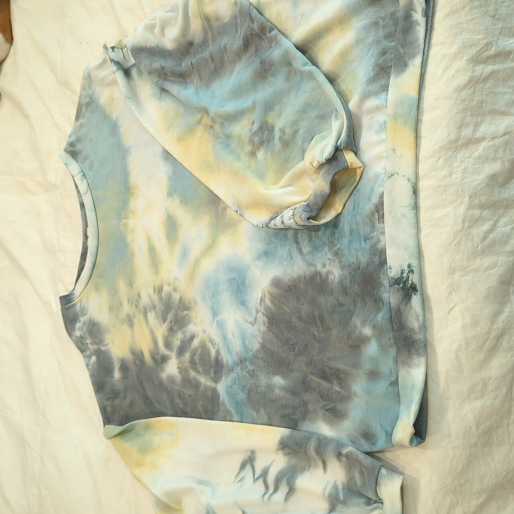 Bubble sleeve sweater